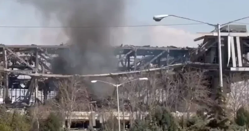 12.000 kişilik Azadi Stadyumu da savaşa boyun eğdi