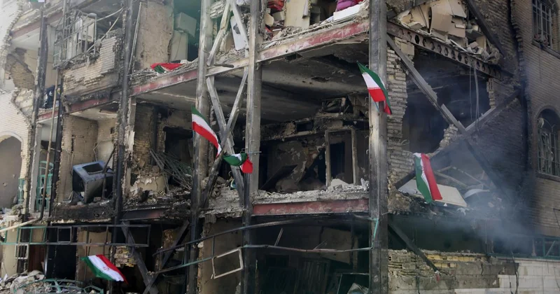 ABD İsrail saldırıları altındaki Tahran da yıkım giderek ağırlaşıyor