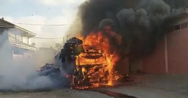 Saman yüklü tır yangında kül oldu Tekirdağ Haberleri