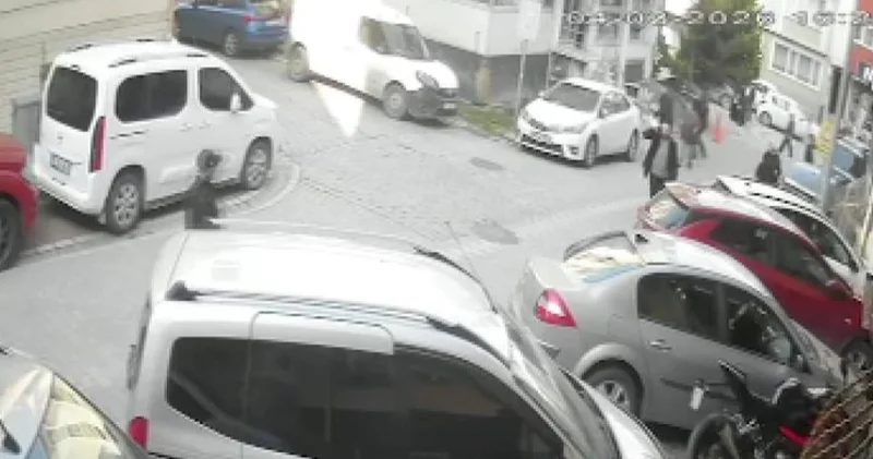 Son dakika: Esenyurt ta bir yıldır tehdit ettiği çifti sopayla darbetti