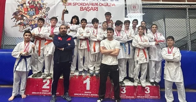 Alaşehirli karatecilerden 67 madalyalık büyük başarı Manisa Haberleri