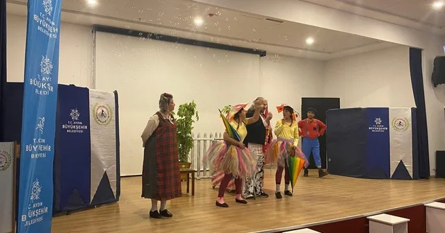 Başkan Çerçioğlu, İncirliova da çocukları tiyatro ile buluşturdu Aydın Haberleri