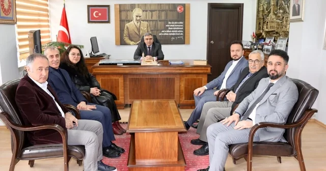 Muhasebe Haftası dolayısıyla Merzifon Kaymakamı Karaaslan a ziyaret Amasya Haberleri