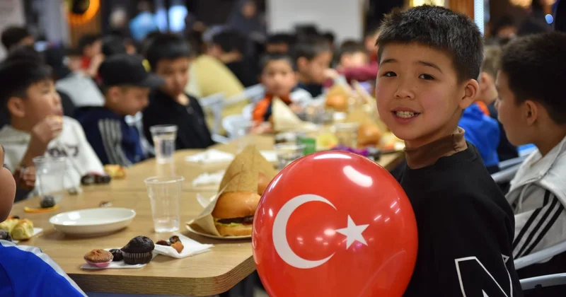 TDV yaklaşık 10 bin yetimin temel ihtiyacını karşılıyor