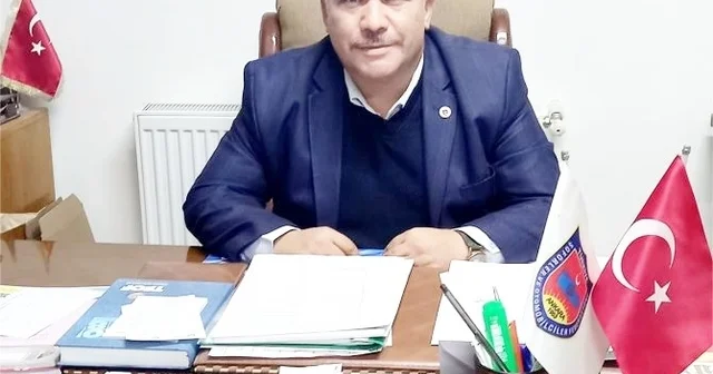 APP plaka kullananlara 280 bin liraya kadar ceza kesilecek Bilecik Şoförler ve Otomobilciler Odası Başkanı Selman Aydeniz sürücüleri uyardı; Sakın almayın, büyük ceza kesiliyor ve aracınız bağlanır Bilecik Haberleri