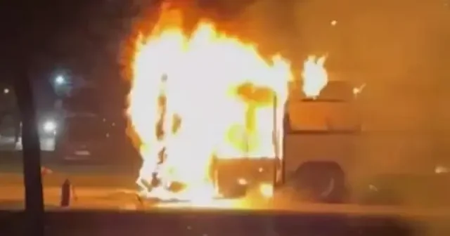 Kayseri’de seyir halindeki halk otobüsü alev alev yandı VİDEO İZLE