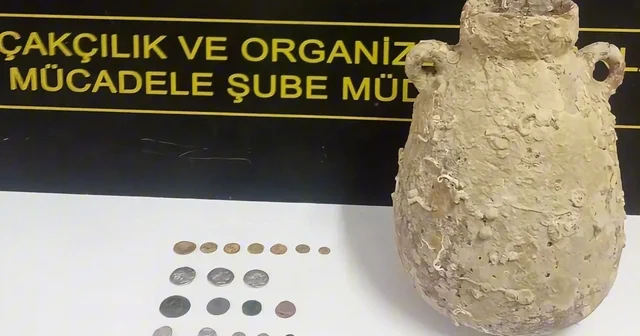 Mersin de yurt dışına kaçırılmak istenilen binlerce tarihi eser ele geçirildi Mersin Haberleri