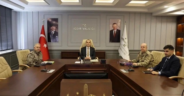 Sınır illerin valileri ile güvenlik toplantısı Vali Taşolar, video konferans üzerinden güvenlik toplantısına katıldı Iğdır Haberleri