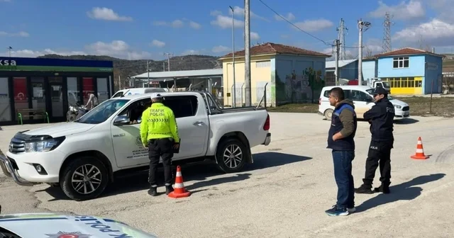 Kontrolsüz hayvan sevkiyatlarına yol denetimi Bilecik Haberleri