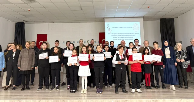 Karamürsel de İstiklal Marşı nı Güzel Okuma Yarışması yapıldı Kocaeli Haberleri