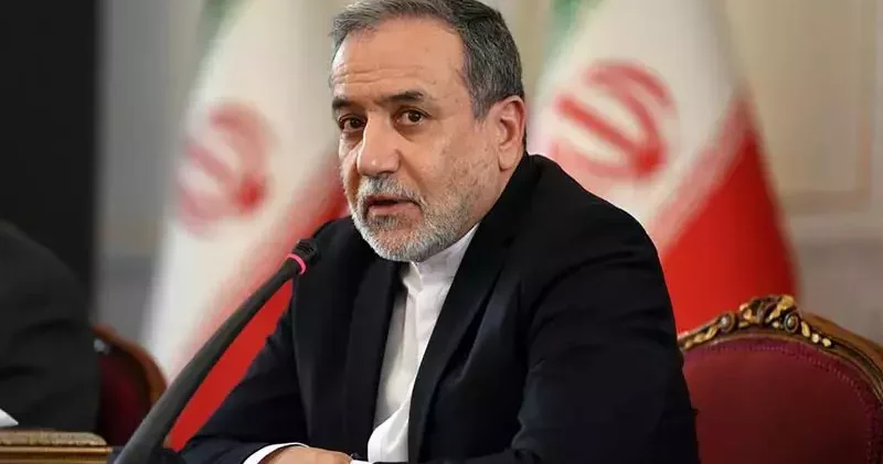 Arakçi: ABD, uluslararası sularda İran gemisini batırdığına pişman olacak