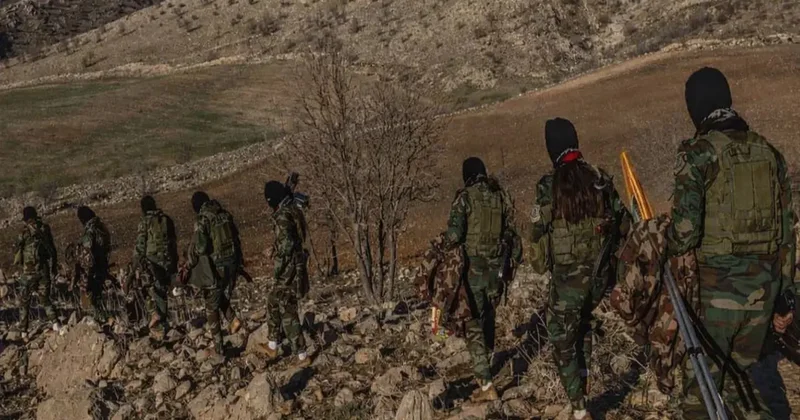 ABD basını: İranlı Kürt milisler İran ın kuzeybatısında kara saldırısı başlattı