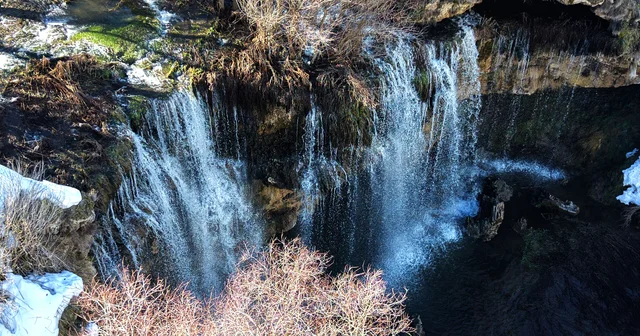 Karların erimesiyle Değirmenaltı Şelalesi coştu Sivas Haberleri