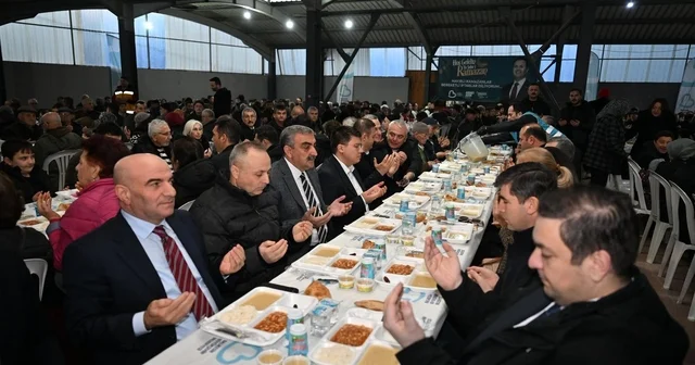 Başkan Akın, Balyalılar ile iftarın bereketini paylaştı Balıkesir Haberleri