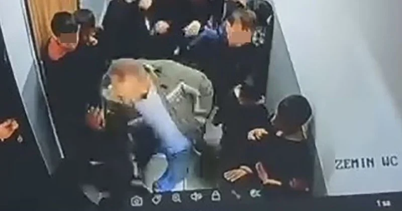 SON DAKİKA: Van da okul basan veli öğrenciyi dövdü Van haberleri Son dakika haberleri