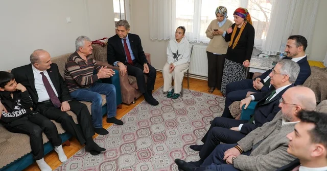 AK Parti yerel yönetimler başkanı Demir Düzce ye geldi Ramazan ın bereketi Düzcelilerle paylaşıldı Düzce Haberleri