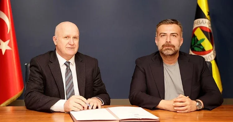 Fenerbahçe de futbol akademi genel koordinatörü Şenol Çorlu oldu!