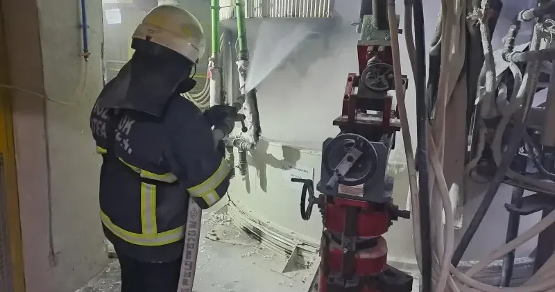 Fabrikada patlama paniği: Alevler yükseldi iki işçi yaralandı Bilecik Haberleri