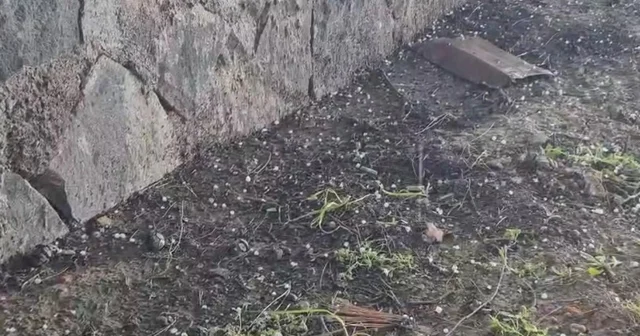 Yavuzeli nde nohut büyüklüğünde dolu yağdı Gaziantep Haberleri