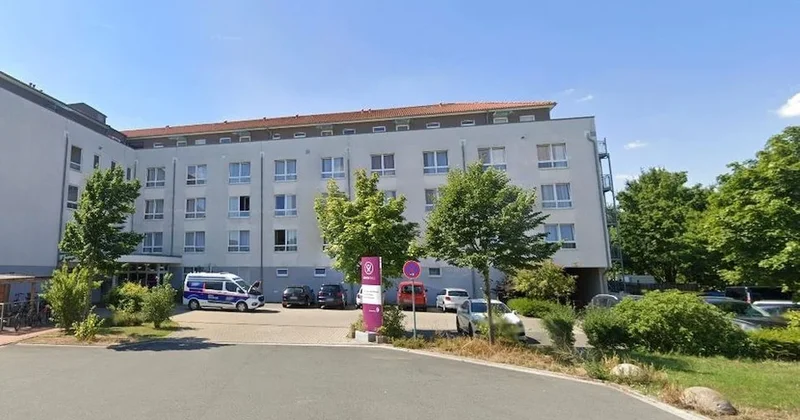 Ağzına kadar dolu huzurevi iflas etti! 1 saatte binayı boşalttılar Sözcü Gazetesi