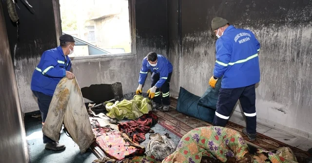 Belediye ekipleri yangının izlerini sildi, değerli eşyaları teslim etti Mersin Haberleri