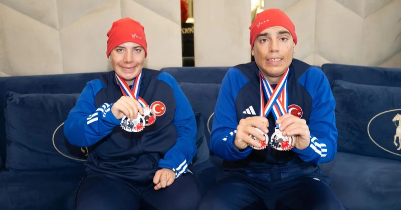 Otizmli ikiz milli kayakçılar başarıdan başarıya koşuyor
