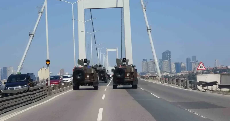 İstanbul’da Polis Haftası coşkusu: 15 Temmuz Şehitler Köprüsü’nden Sultanahmet’e görkemli kortej