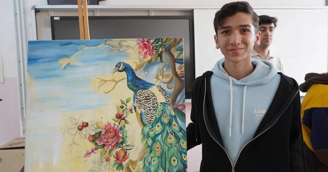 Şırnaklı Hüsam, resimleriyle ABD nin prestijli sanat okuluna birinci sıradan ve tam burslu kabul aldı Şırnak Haberleri