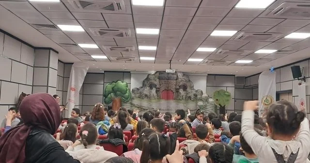 Okul öncesi öğrencileri Akıllı Tavşan Momo müzikaline katıldı Bilecik Haberleri