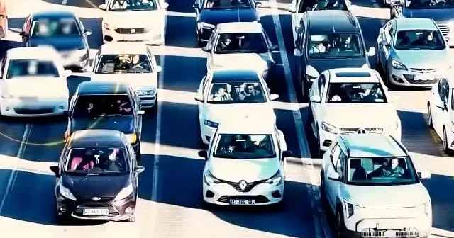 Dronla tek tek tespit edildiler: Trafikte kaynak yapanlara ağır fatura: VİDEO İZLE