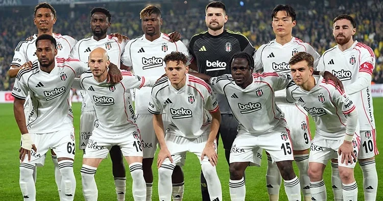 Beşiktaş a Amir Murillo dan kötü haber! Hastaneye götürüldü