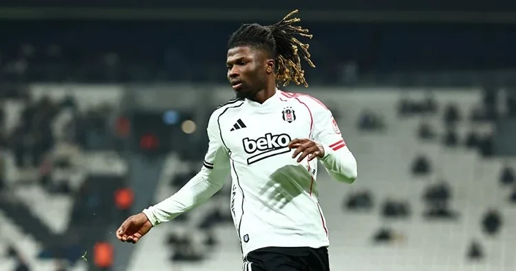 Beşiktaş ta Fenerbahçe derbisi öncesi El Bilal Toure gelişmesi!