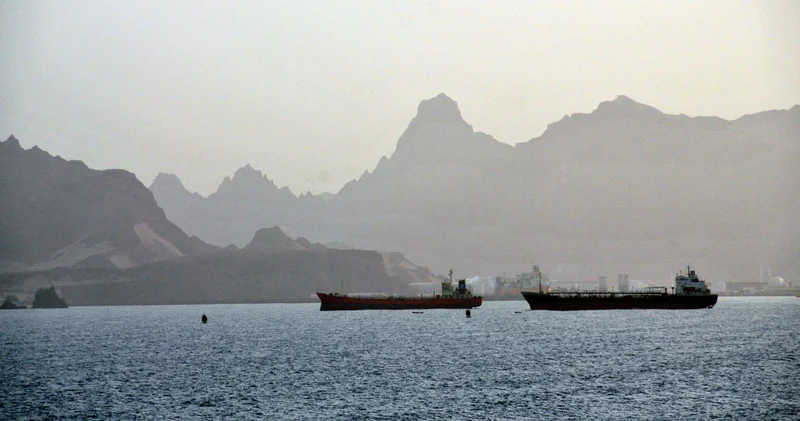 İran dan Trump a cevap: Saldırırsanız diğer boğazı da kapatırız Dış Haberler