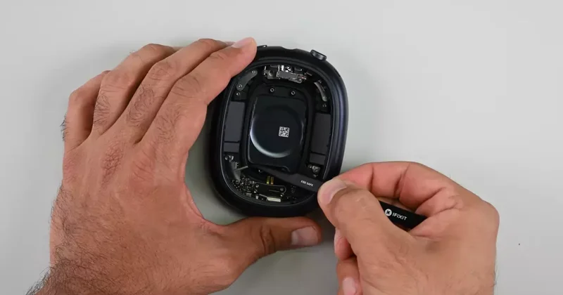 AirPods Max 2 parçalarına ayrıldı: İç tasarımı önceki modelle aynı çıktı