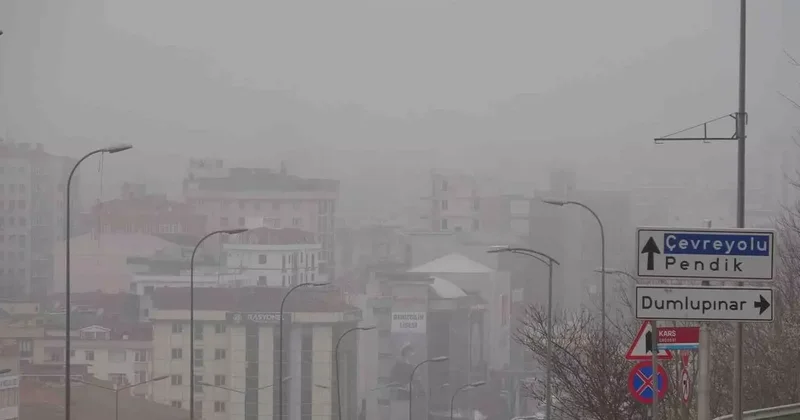 Anadolu Yakası’nda yoğun sis etkili oldu: Görüş mesafesi düştü, sürücüler zor anlar yaşadı