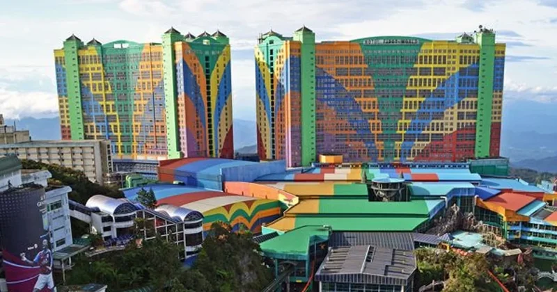 7351 tanesi tek bir çatının altında: Dünyanın en büyüğü Sözcü Gazetesi