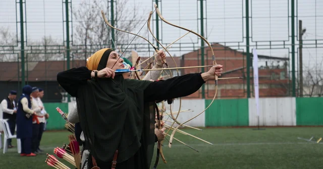 Bursa da Geleneksel Türk Okçuluğu Yarışması düzenlendi Bursa Haberleri