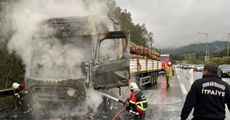Seyir halindeki tır küle döndü