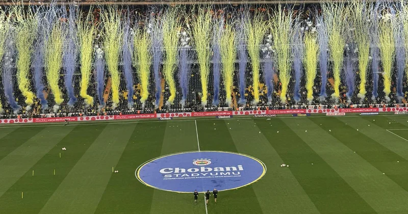 Sahaya çıkan Fenerbahçeli futbolculara sürpriz karşılama