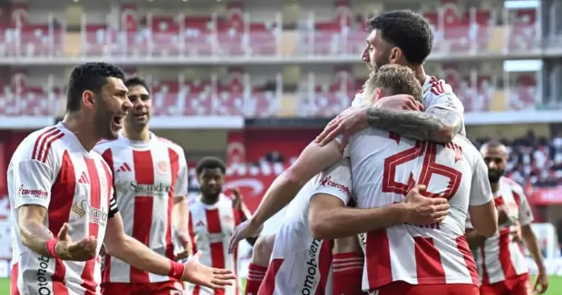 Antalyaspor Eyüpspor karşısında 3 puanı 3 golle aldı!