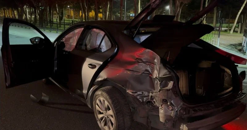 Kartal’da kavşakta çarpışma: 4 yaralı Son dakika haberleri