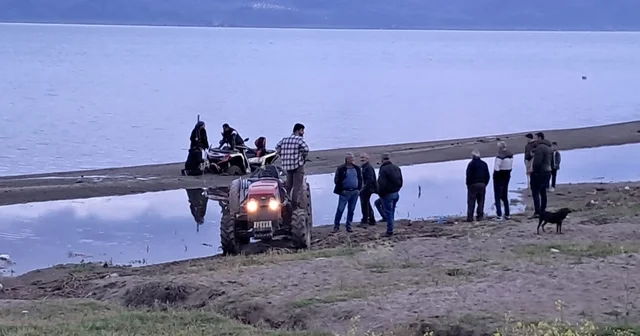 İznik te ATV kuma saplandı, vatandaşlar seferber oldu Bursa Haberleri