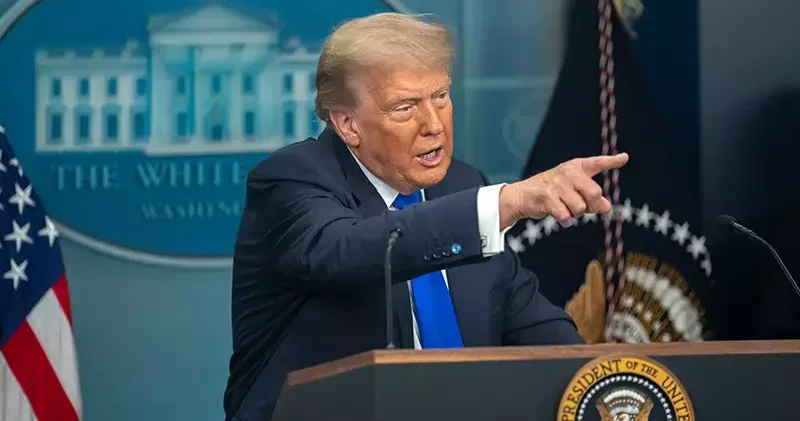 Trump tan İran açıklaması: Anlaşma olmazsa her şeyi havaya uçurup petrolü alacağız