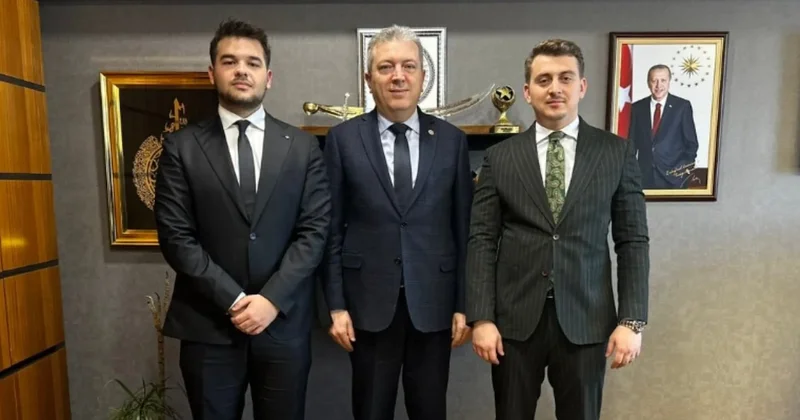 AKP Gençlik Kolları Üyesi Becerikli Halil Sözcü Gazetesi