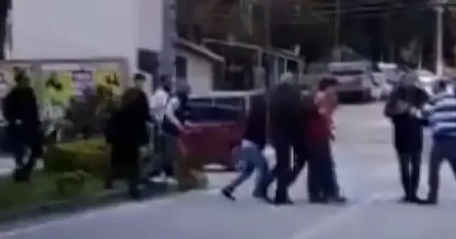 Bursa da park yeri tartışması kavgaya dönüştü VİDEO İZLE