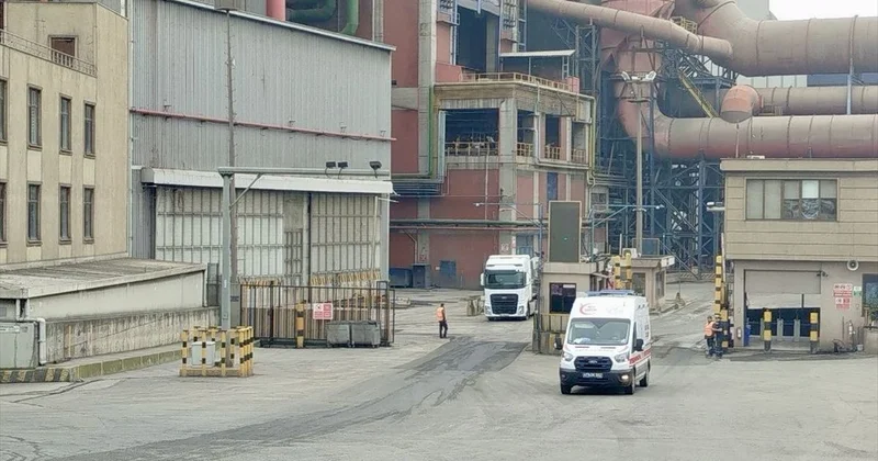 Kocaeli de fabrikada yüksekten düşen 4 işçi yaralandı