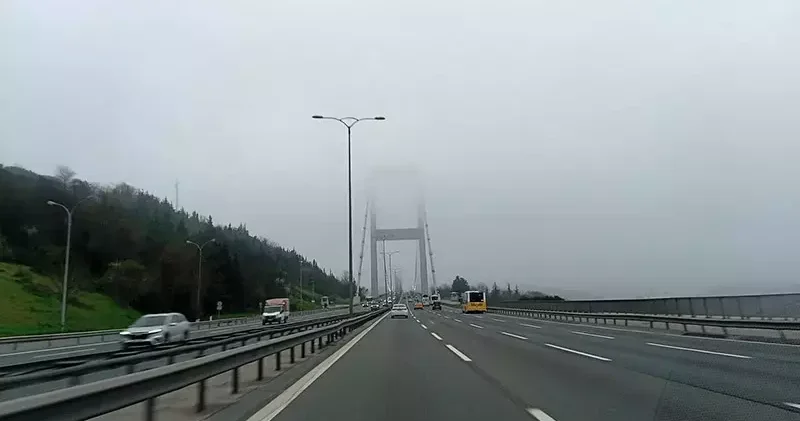 İstanbul da sis etkili oluyor