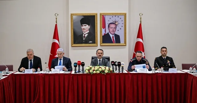 Kocaeli de bir ayda 77 bin sürücüye trafik cezası kesildi Kocaeli Haberleri