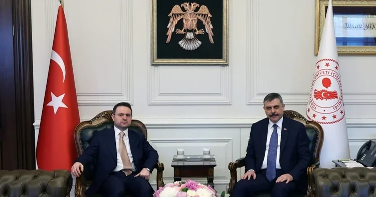 Bakan Gürlek ten Bakan Çiftçi ye ziyaret