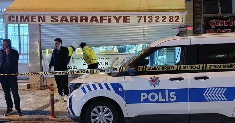 Kuyumcu 100 kilogram emanet altınla yurt dışına kaçtı